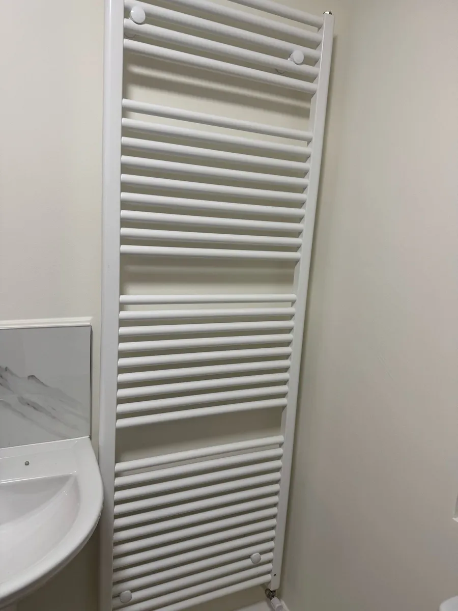 Bathroom - Image 4
