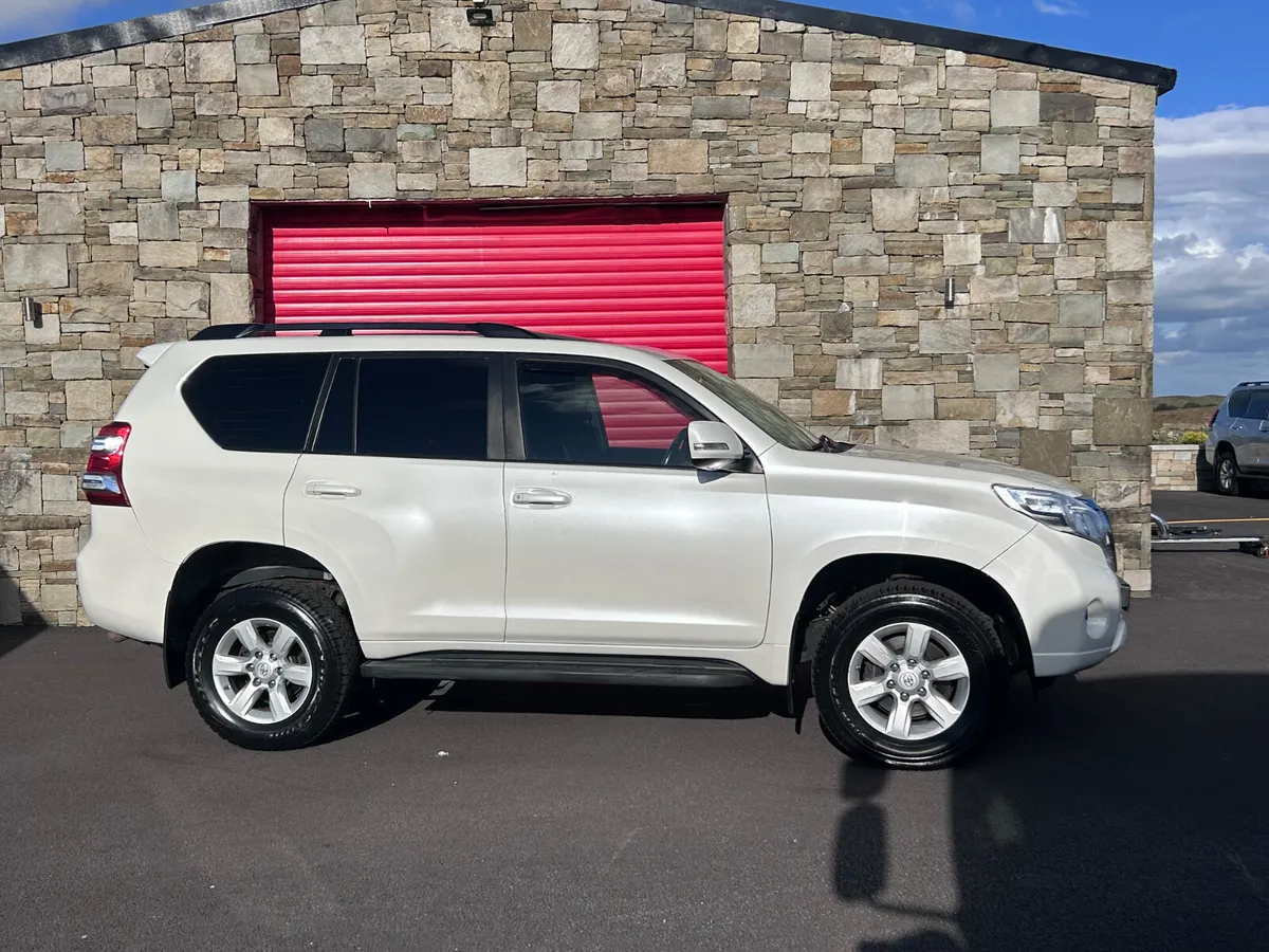 2016 Toyota Land Cruiser LWB Auto…. - Image 2