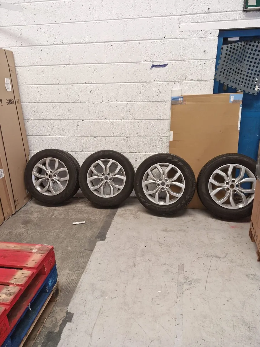 19 inch Alloy Wheels - Image 2