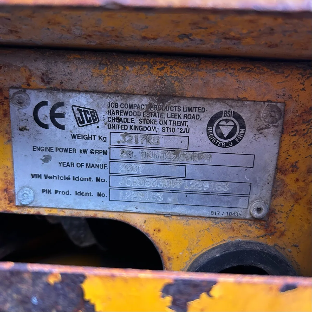JCB 8030 - Image 4