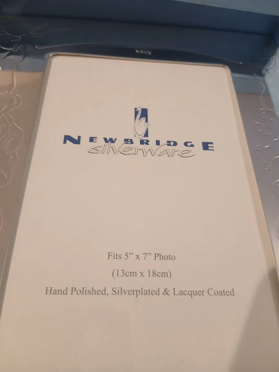 Newbridge baby photo frame (in box) - silver 7 x 5 - Image 3