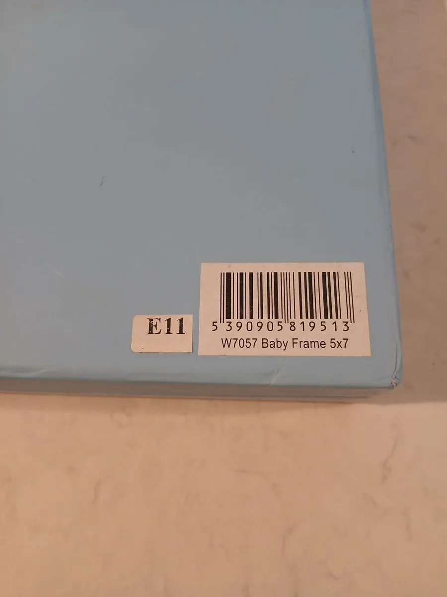 Newbridge baby photo frame (in box) - silver 7 x 5 - Image 4