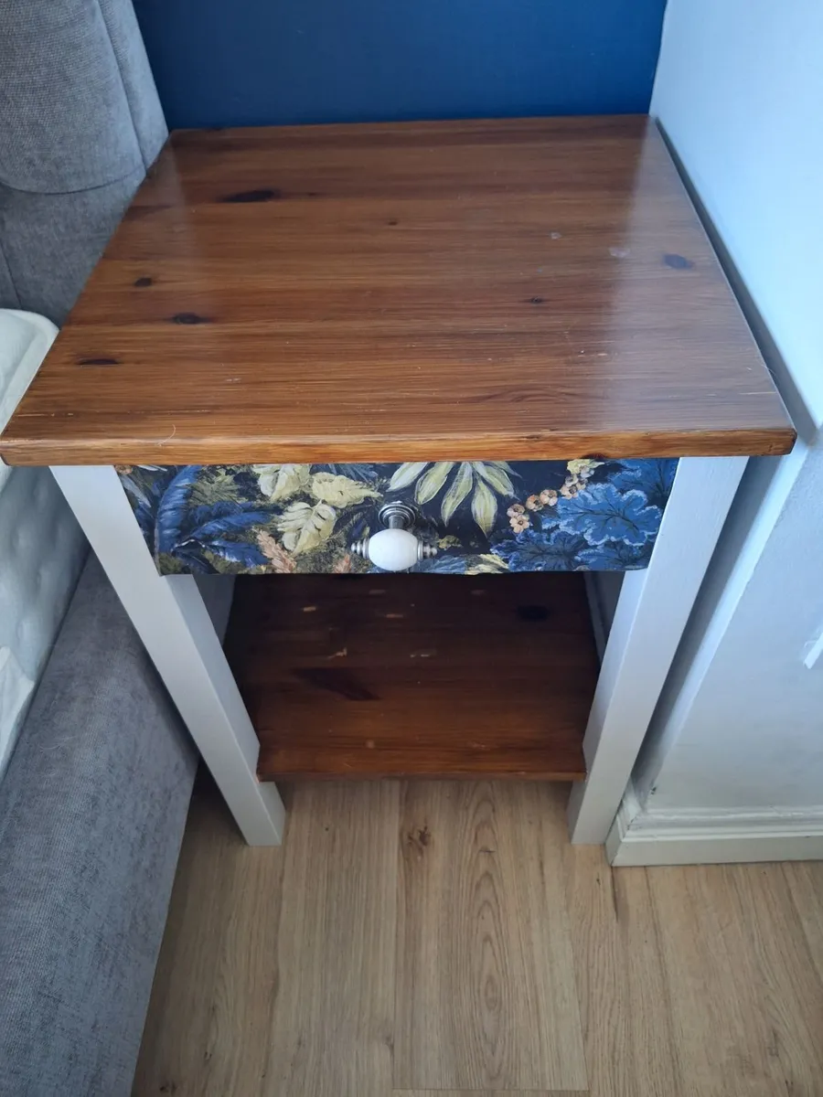 Bedside table - Image 2