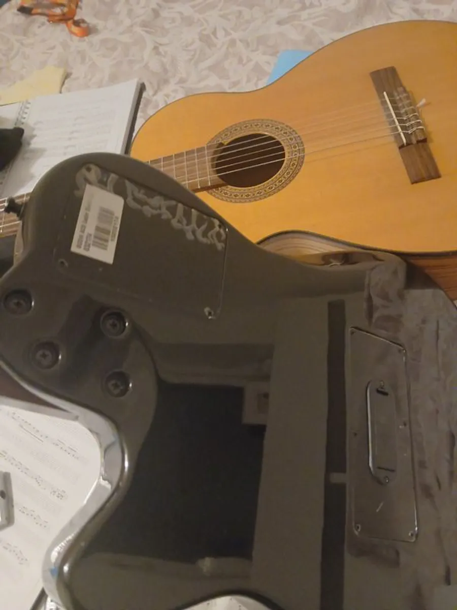 Brand New Godin ACS Cedar Black Classic Guitar for Sale. - Image 4