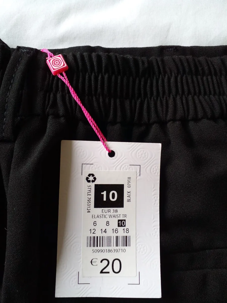 Ladies' Clothes M - Image 2