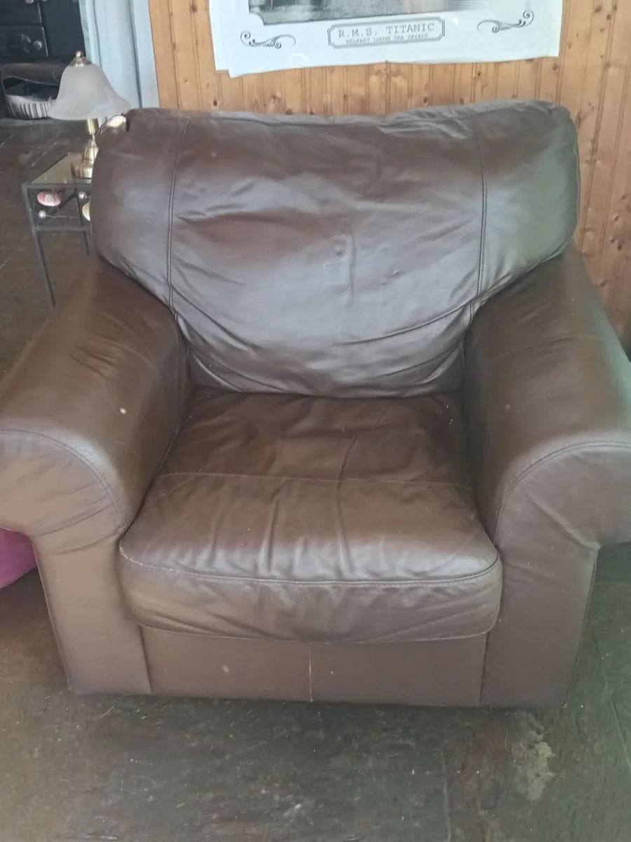 Armchair - Image 1