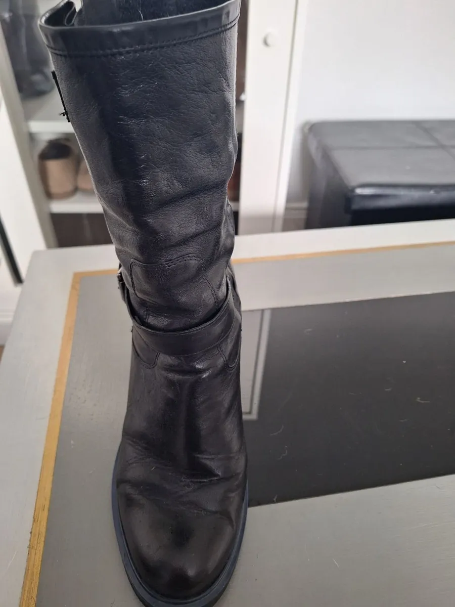 Shoes - Image 2
