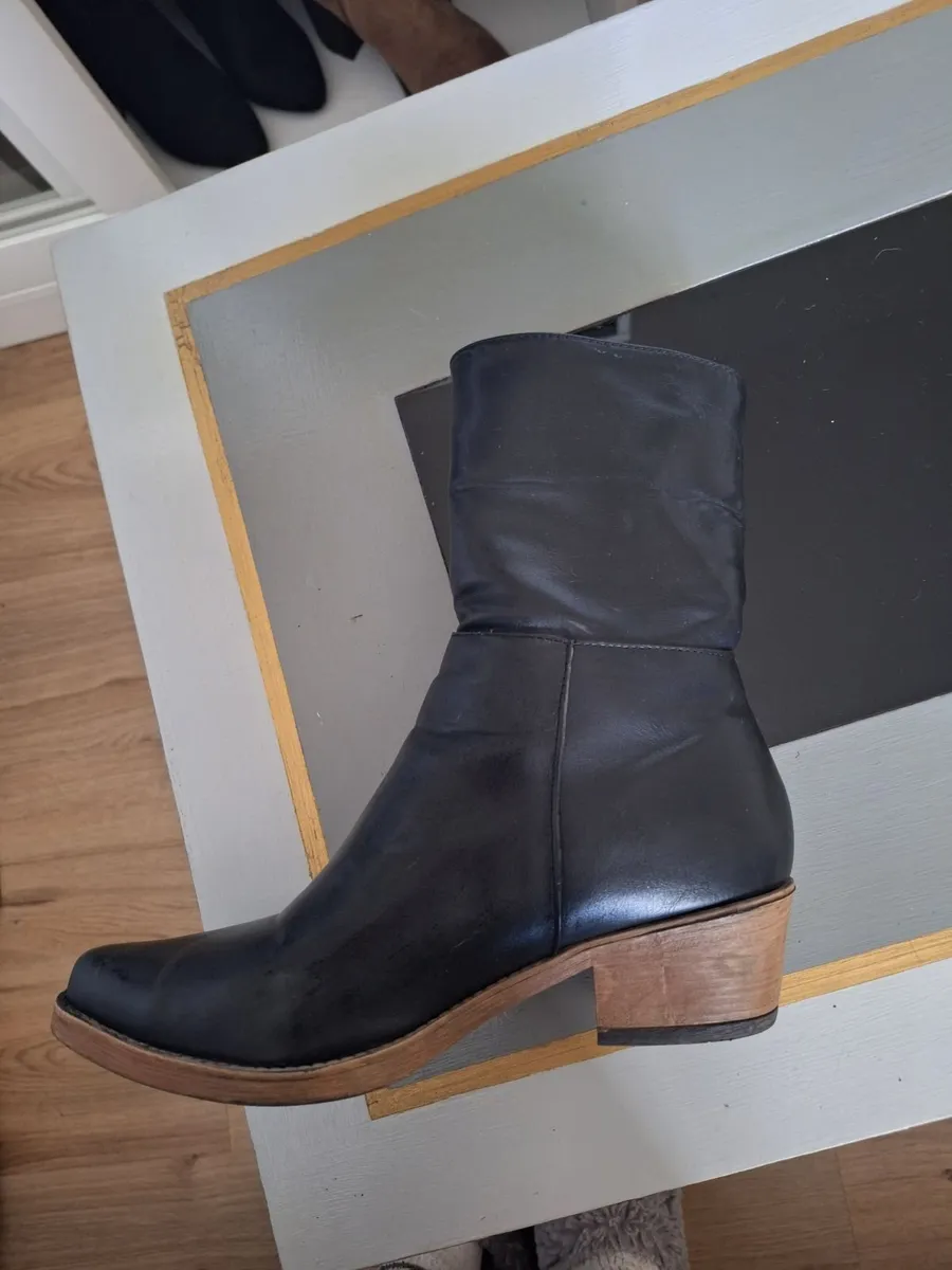 Shoes - Image 2