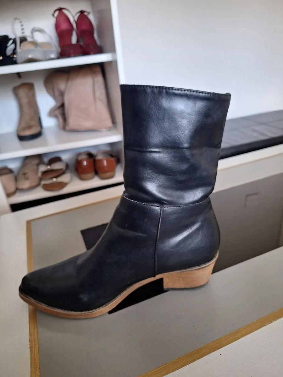 Shoes - Image 3