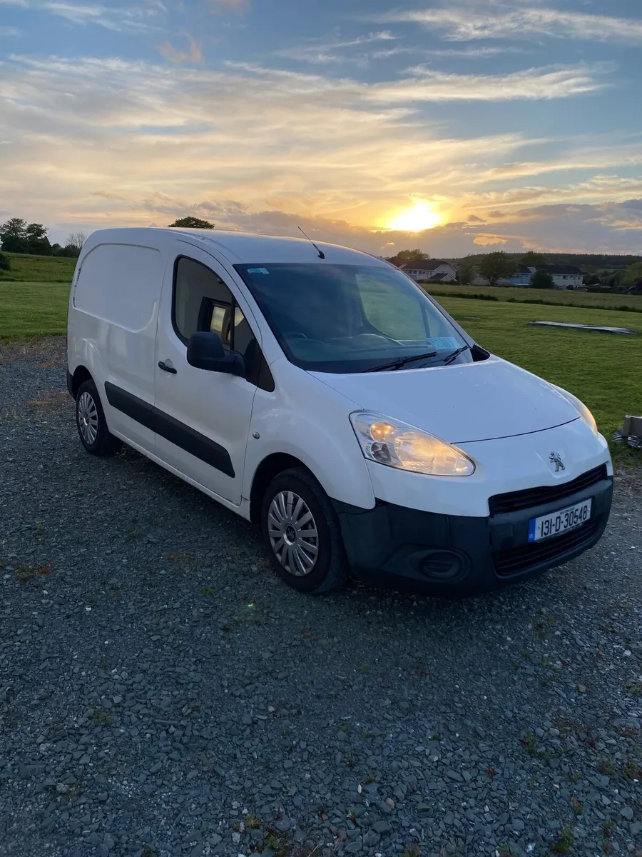 Peugeot Partner Van 2013 - Image 1