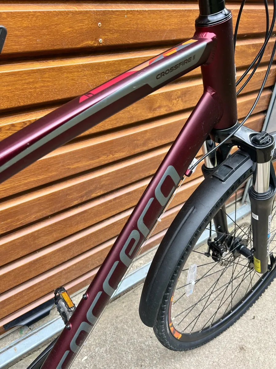 Carrera Crossfire 2.0 hybrid bicycle - Image 2