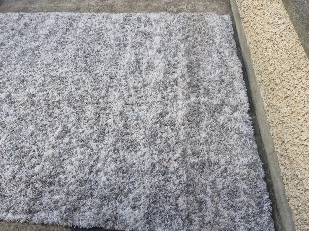 Kukoon large shaggy rug - Image 3