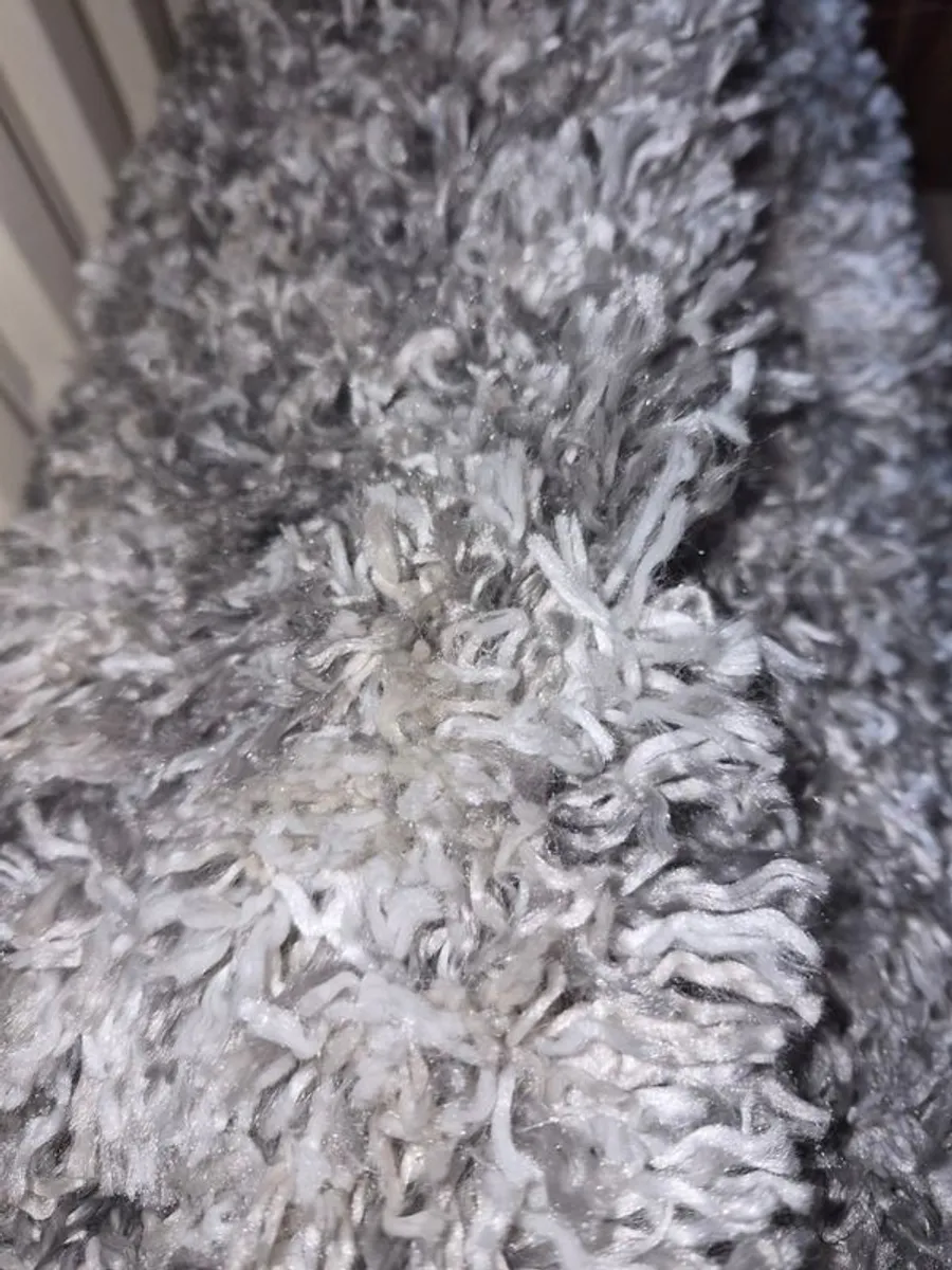 Kukoon large shaggy rug - Image 4