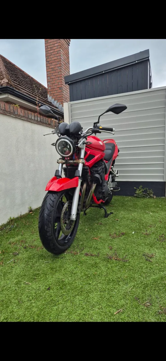 Suzuki Bandit GSF 650 2006 - Image 2