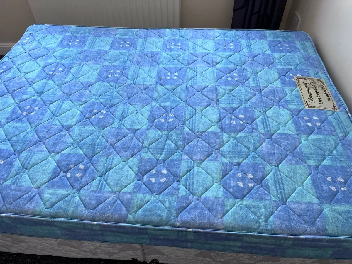 Free double and single beds with mattresses - Image 2