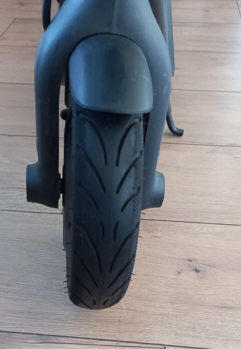 Electric scooter - Image 3