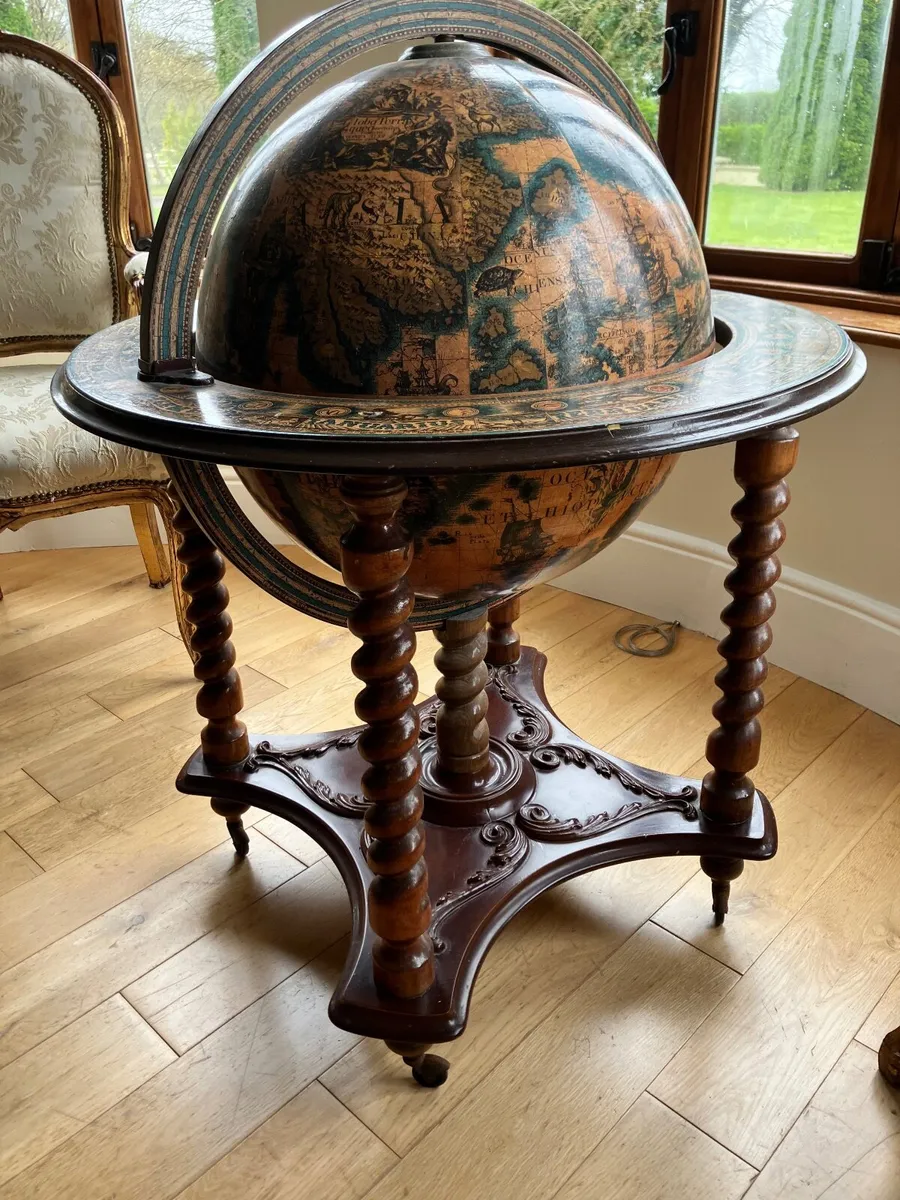 Globe drinks cabinet - Image 1