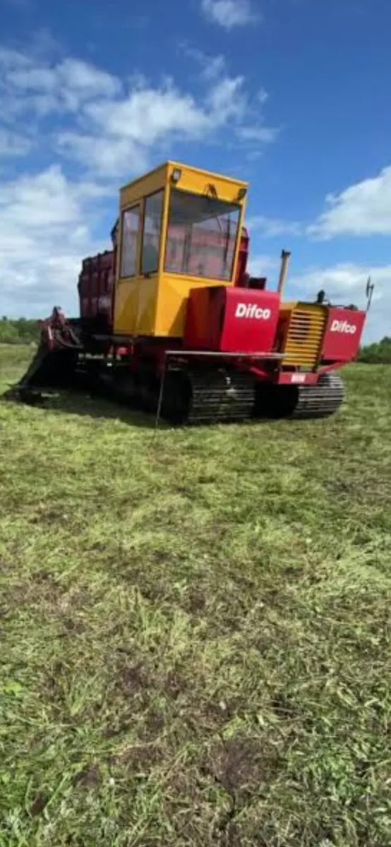 Self-Propelled Hopper WANTED - Image 3