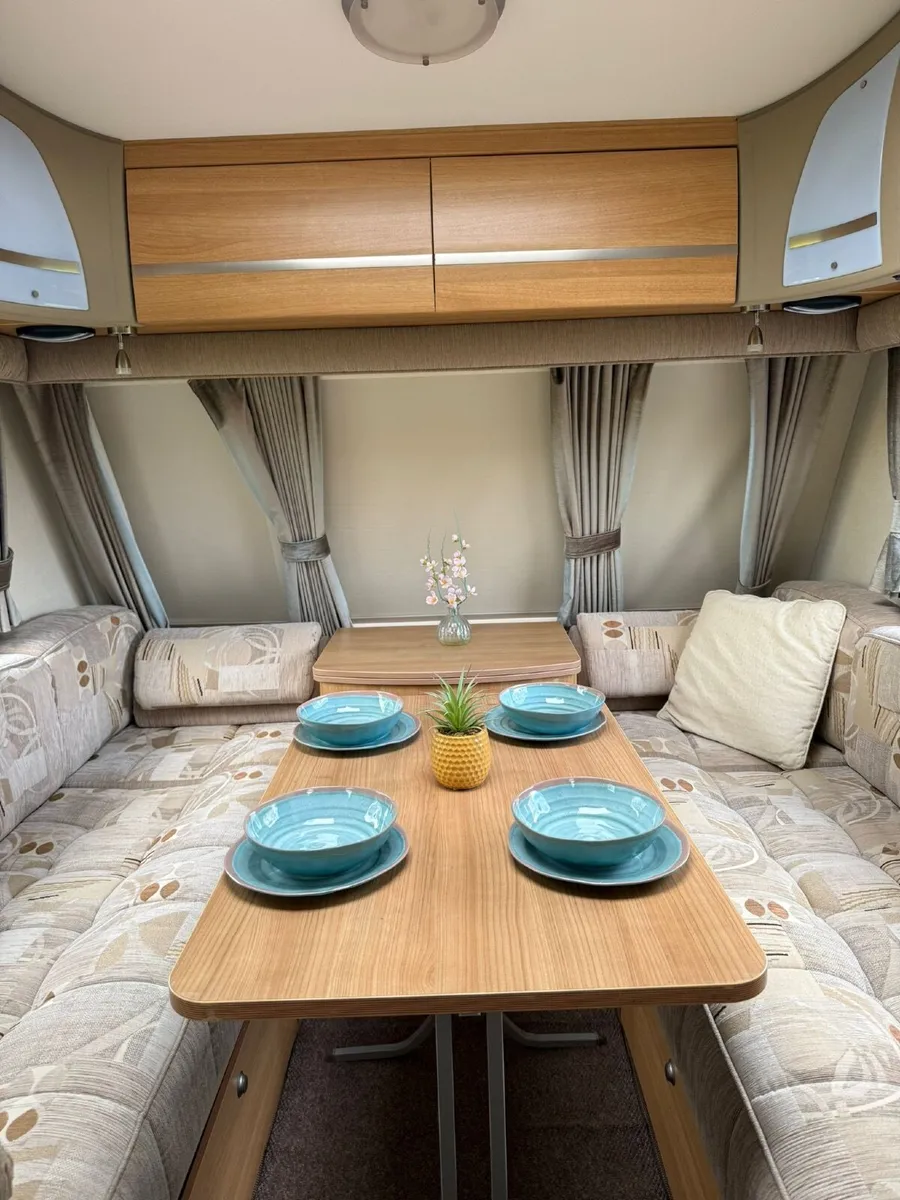 Coachman VIP 4 berth - Image 2