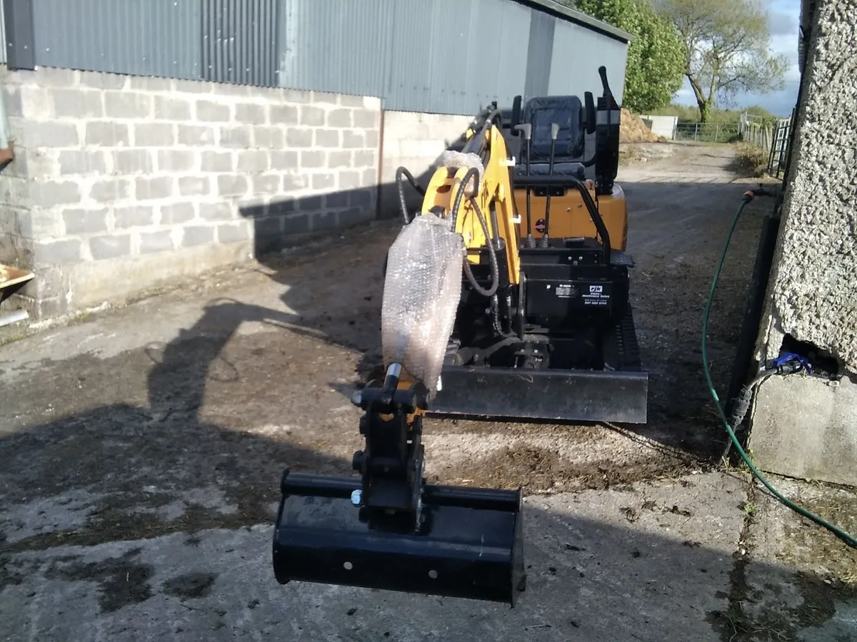 Mini Digger - Image 3