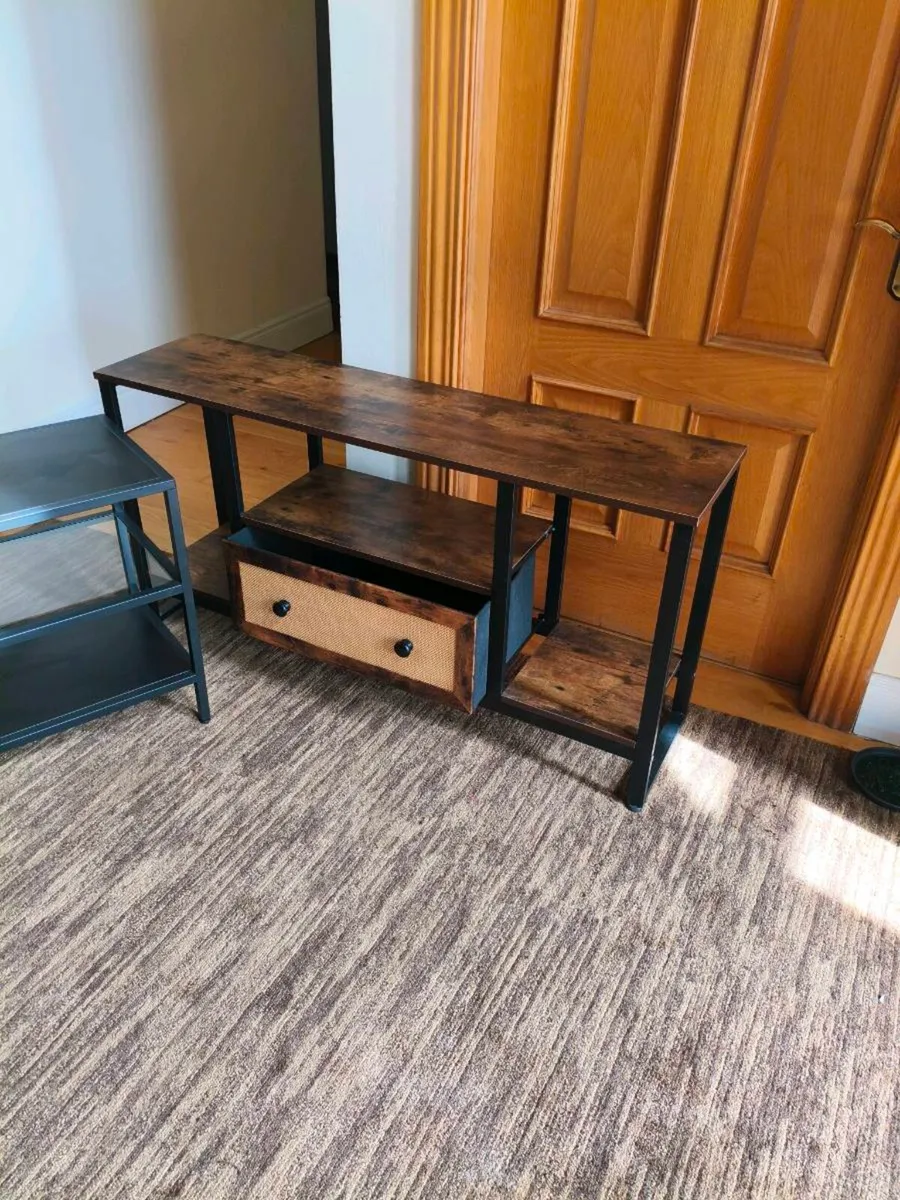 Beautiful table new - Image 2