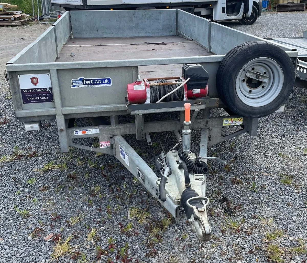 Builders trailer with ramps.14ft.