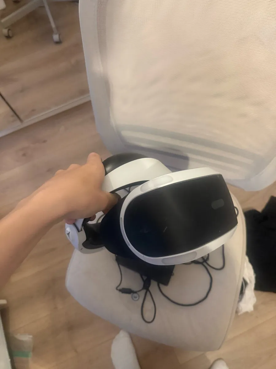 Play station VR - Image 1