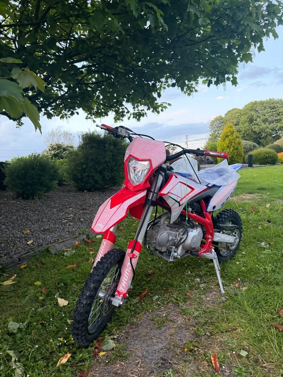 Motorbike - Image 2