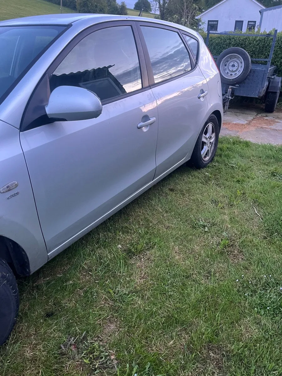 Hyundai i30 for parts - Image 2