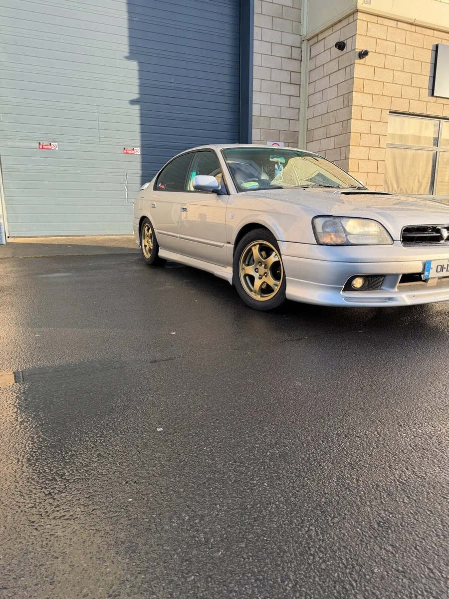 Subaru legacy b4 twin turbo - Image 1