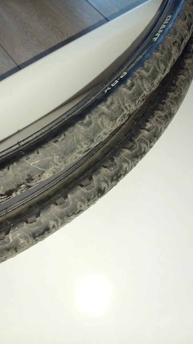 Bicycle tyre - Image 2