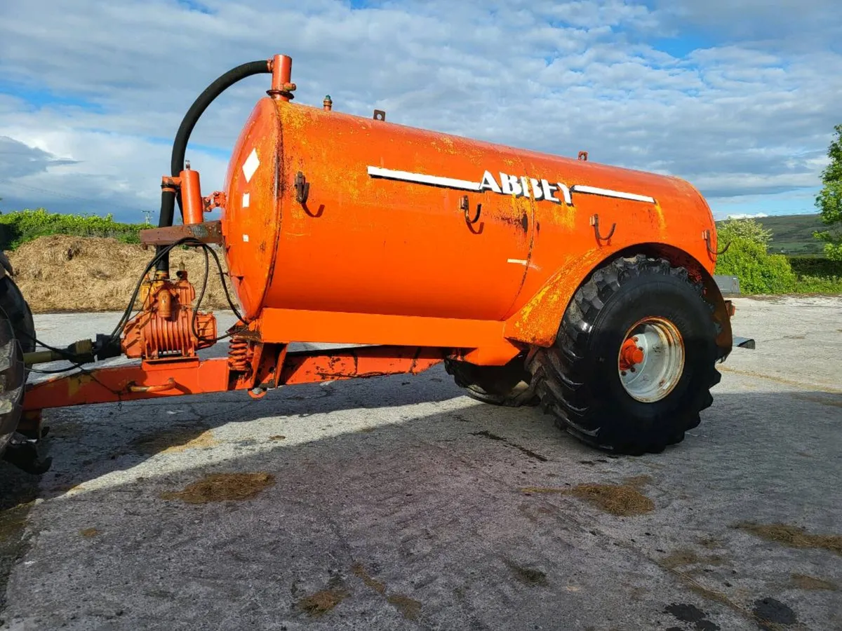 Abbey 2250R & Major Agitator - Image 1
