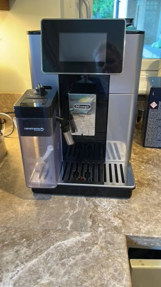 Delonghi  prima donna soul coffee maker