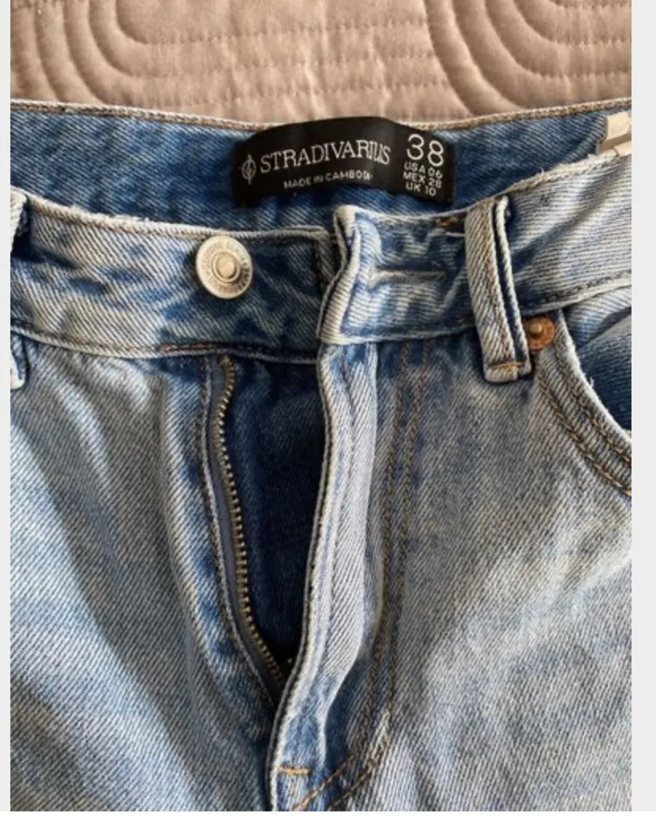 Stradivarious jeans - Blue - Size UK 10 - Image 1