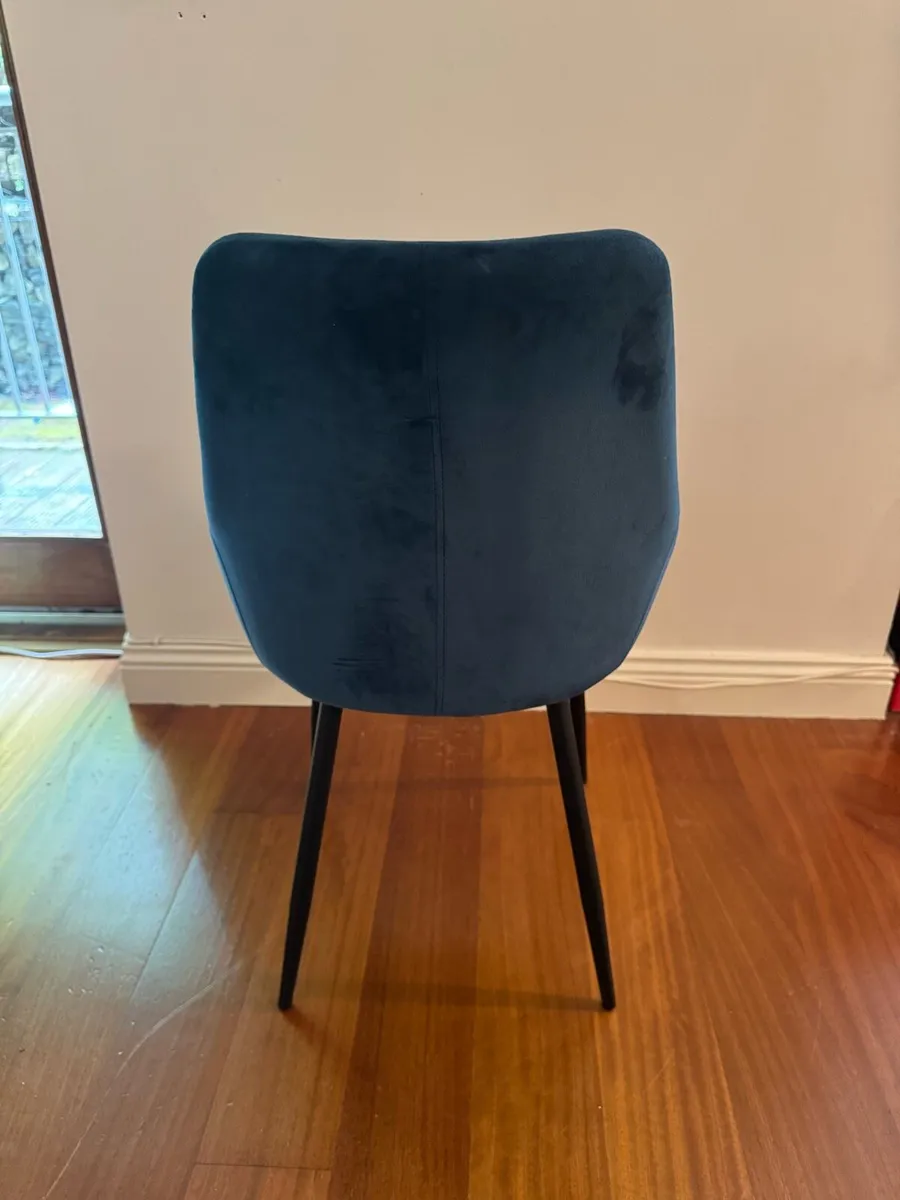 Blue velvet chairs x4 - Image 3