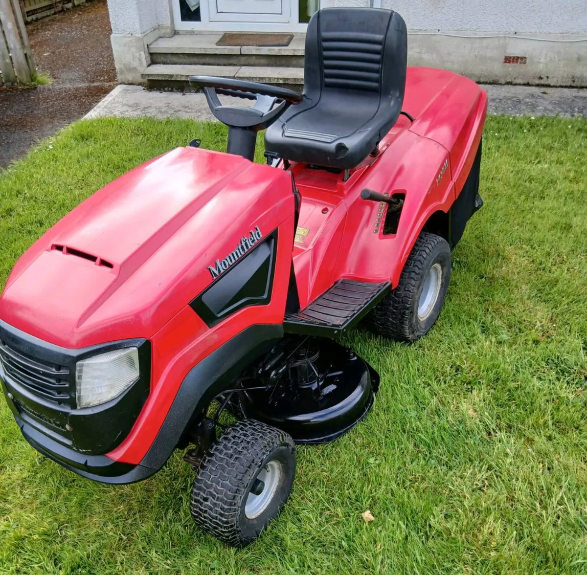 Mountfield 1436H ride on lawnmower - Image 3