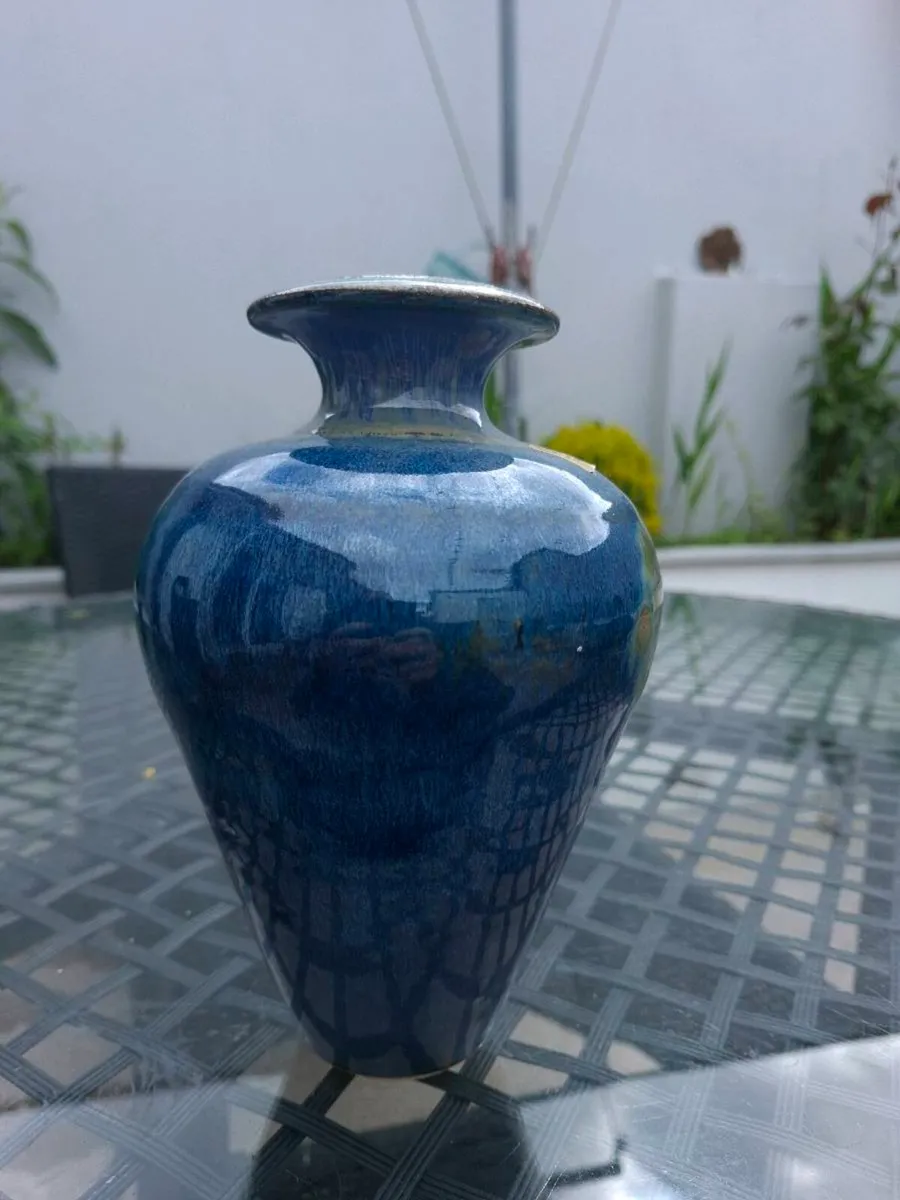 Louis Mulcahy pottery Vase handmade in Dingle - Image 4