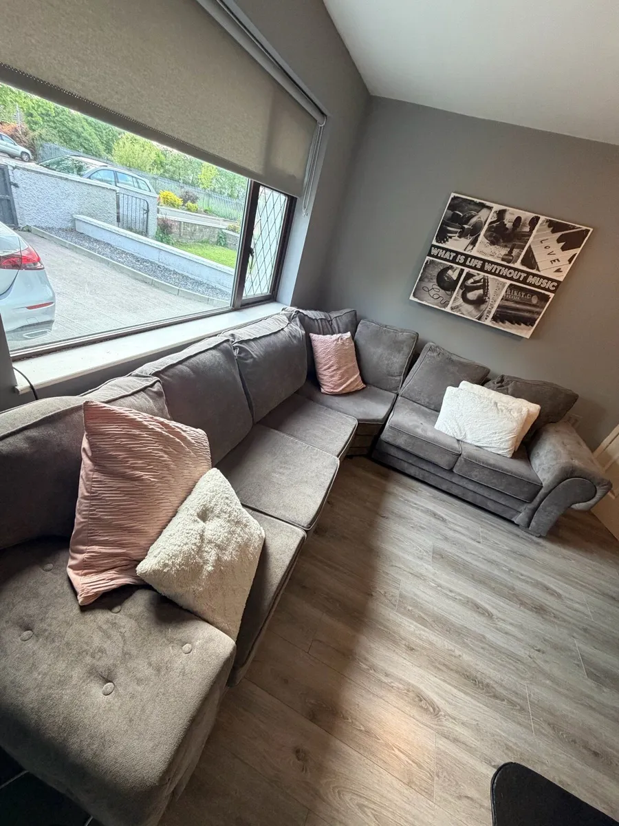 Corner Sofa - Image 1