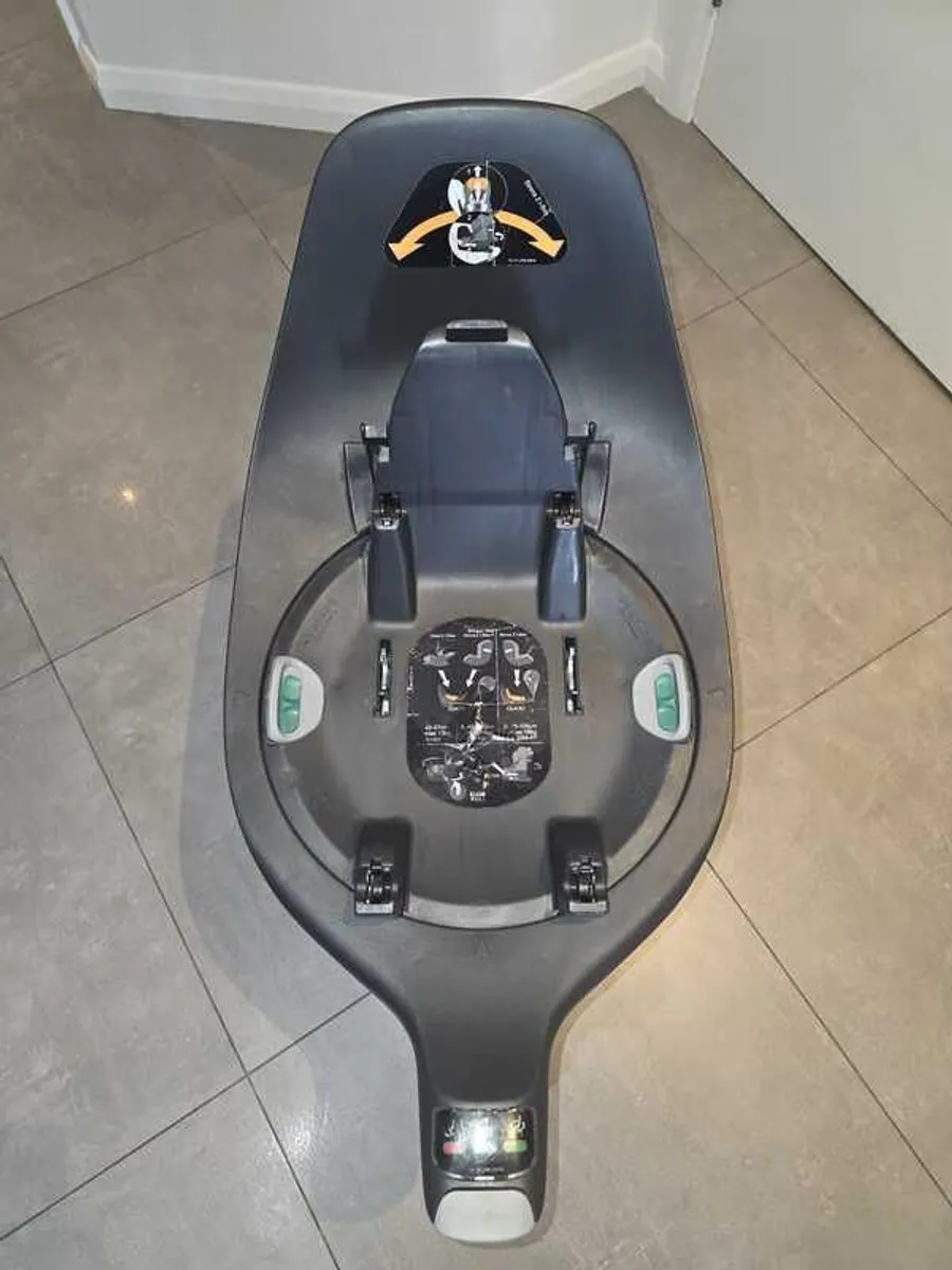 Cybex Sirona Z i-Size Car Seat  Base Z Swivel  Soho Grey - Image 2