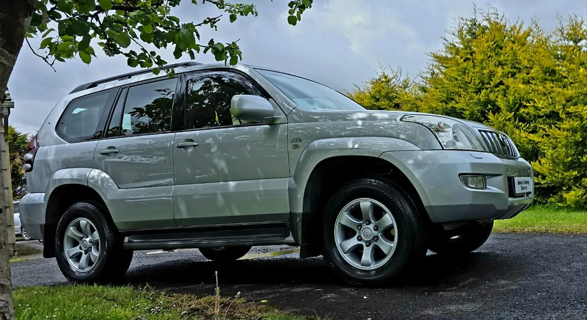 Toyota landcruiser lc4 3lt d4d auto - Image 1
