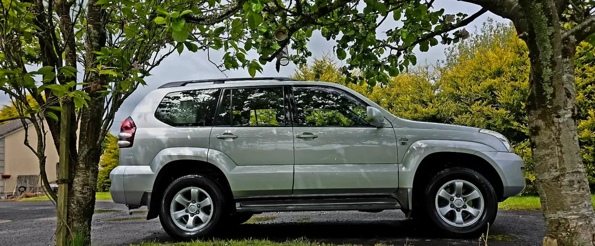 Toyota landcruiser lc4 3lt d4d auto - Image 2