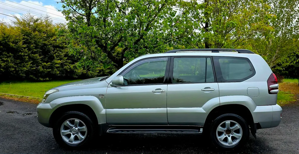 Toyota landcruiser lc4 3lt d4d auto - Image 3