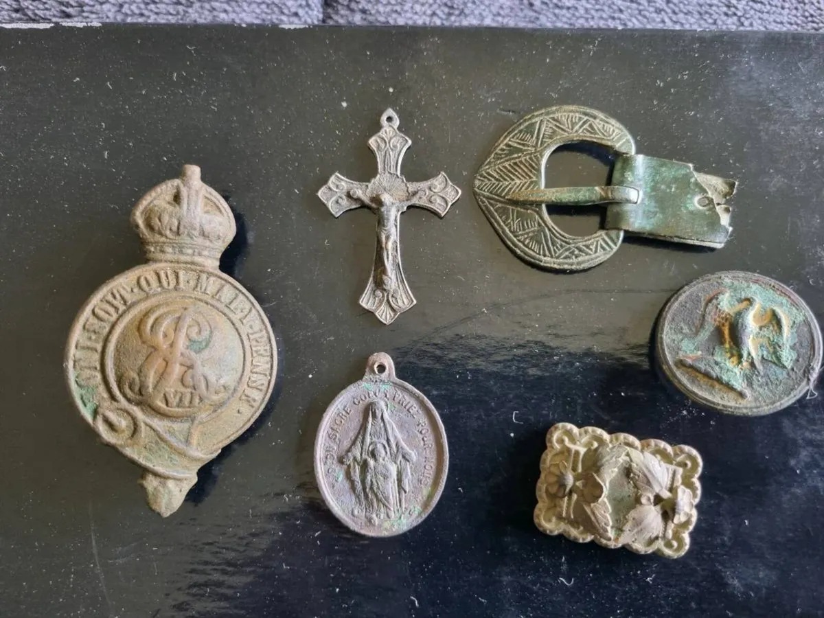 Viking broches - Image 1