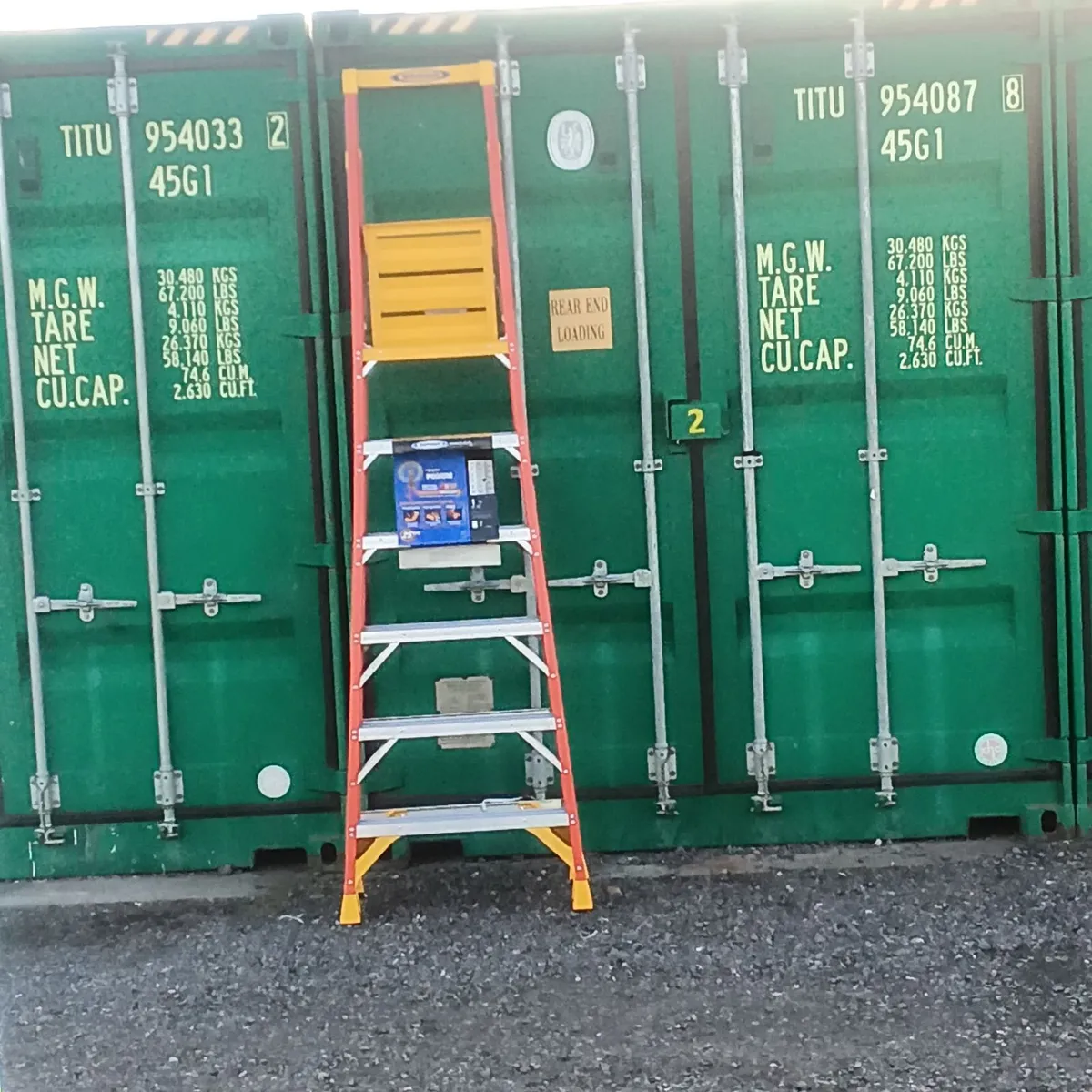 Ladder werner podium 6 rung fibreglass brand new - Image 1