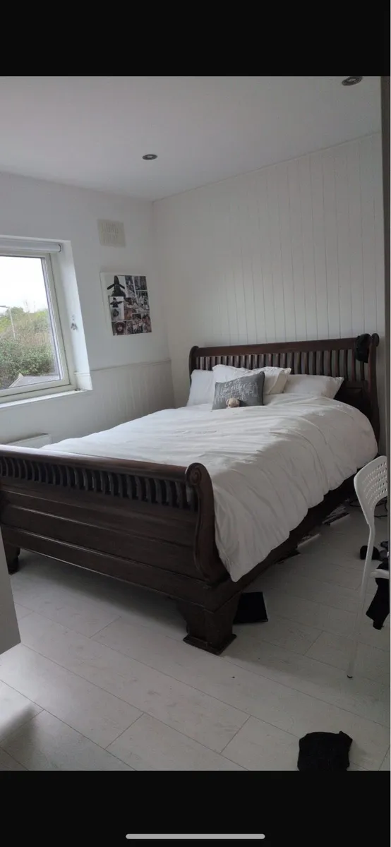 Solid teak king bed , solid  teak supports also - Image 1