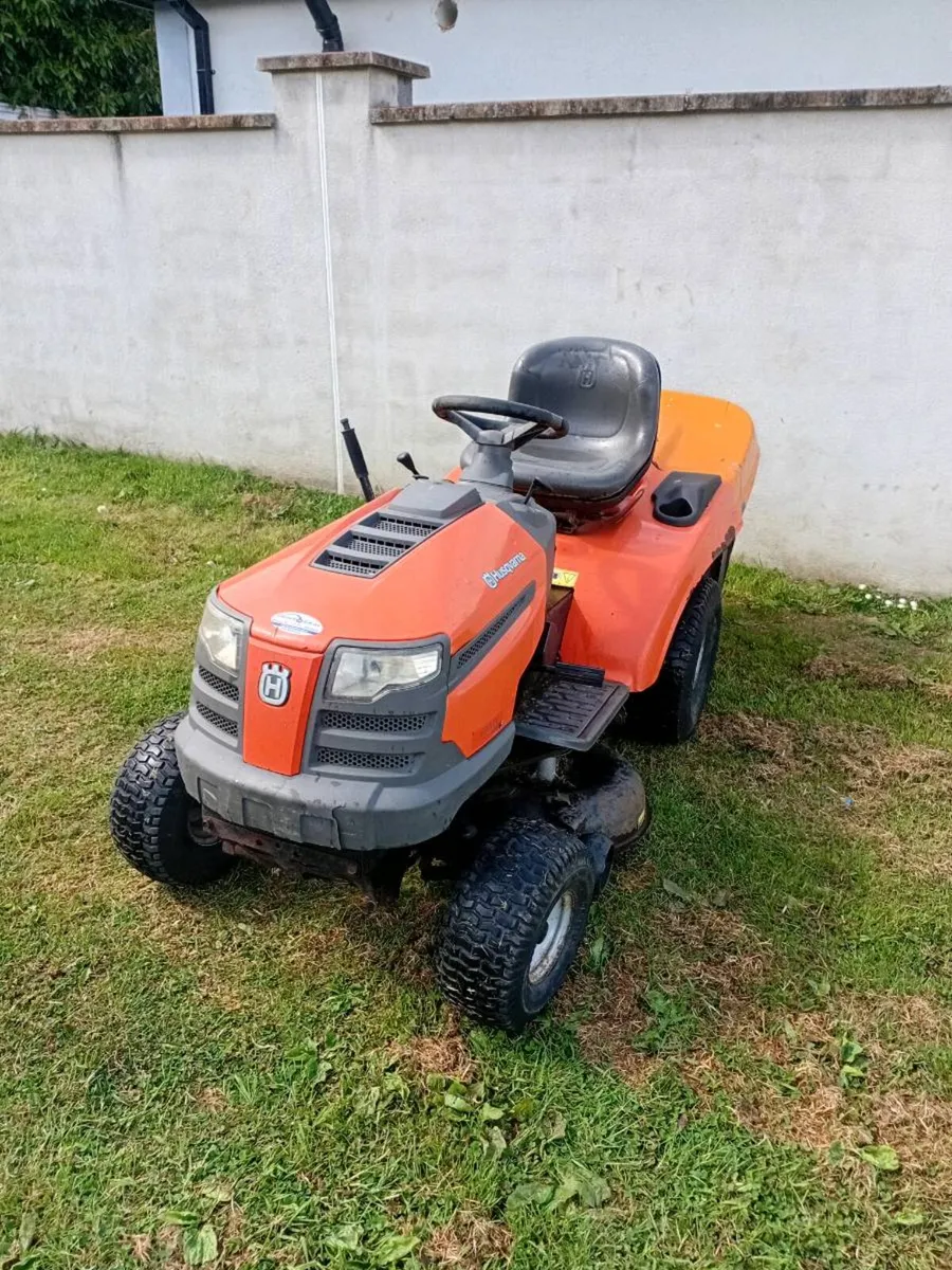 Ride on lawnmower - Image 2