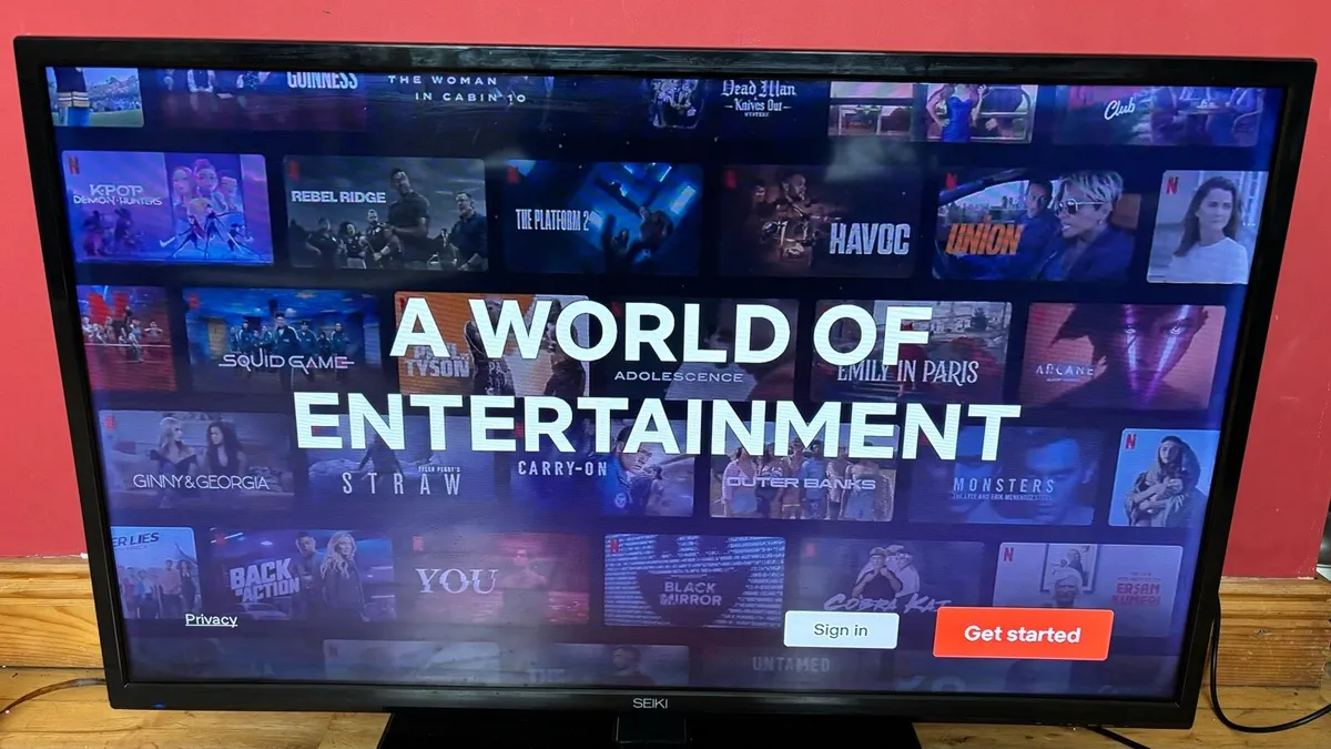 40” TV with NOW TV Smart Stick - Image 2