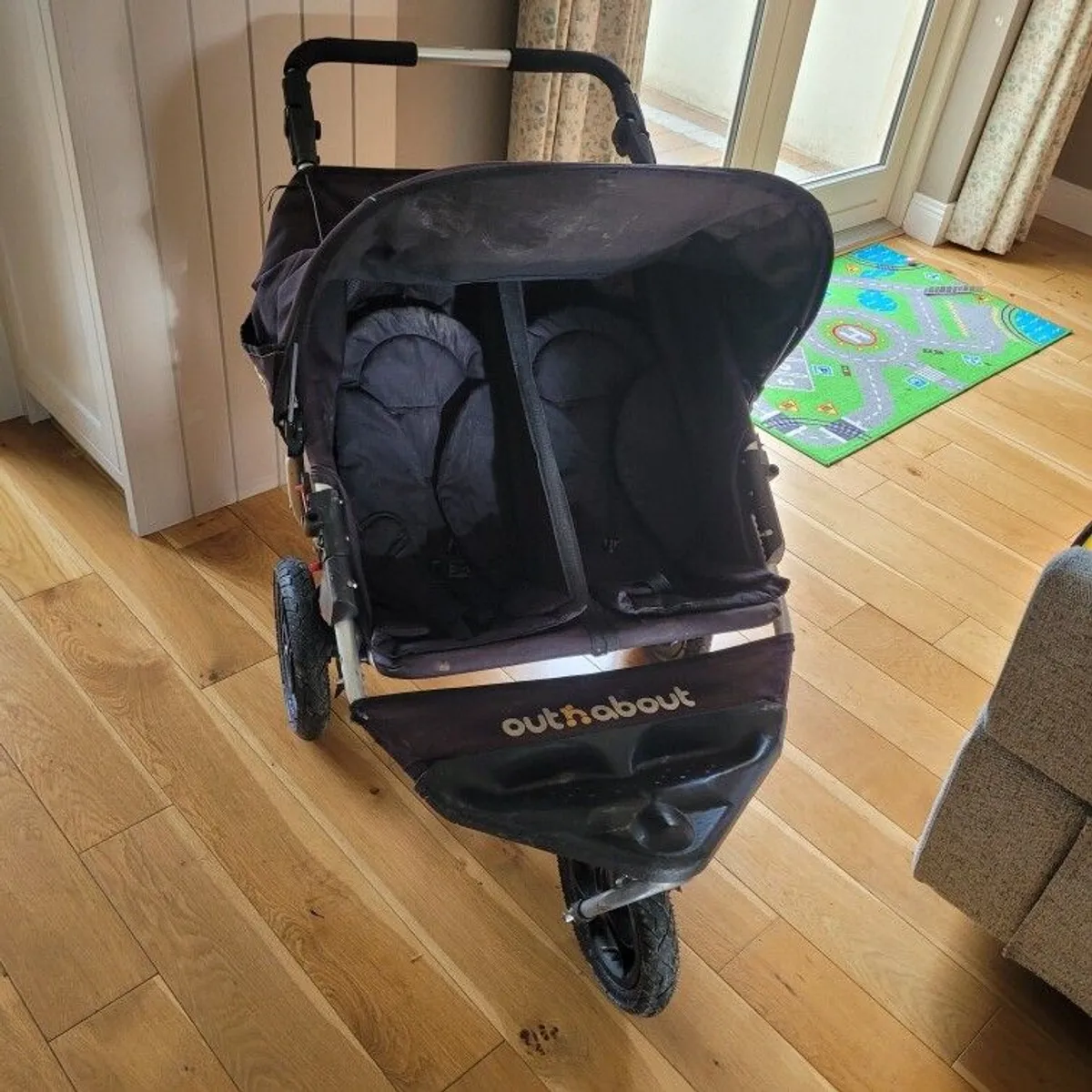 Out n about double buggy - Image 1