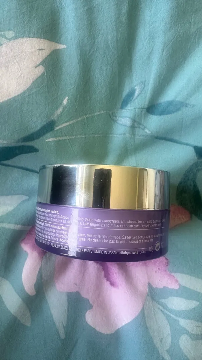 Clinique cleanser 125ml - Image 4