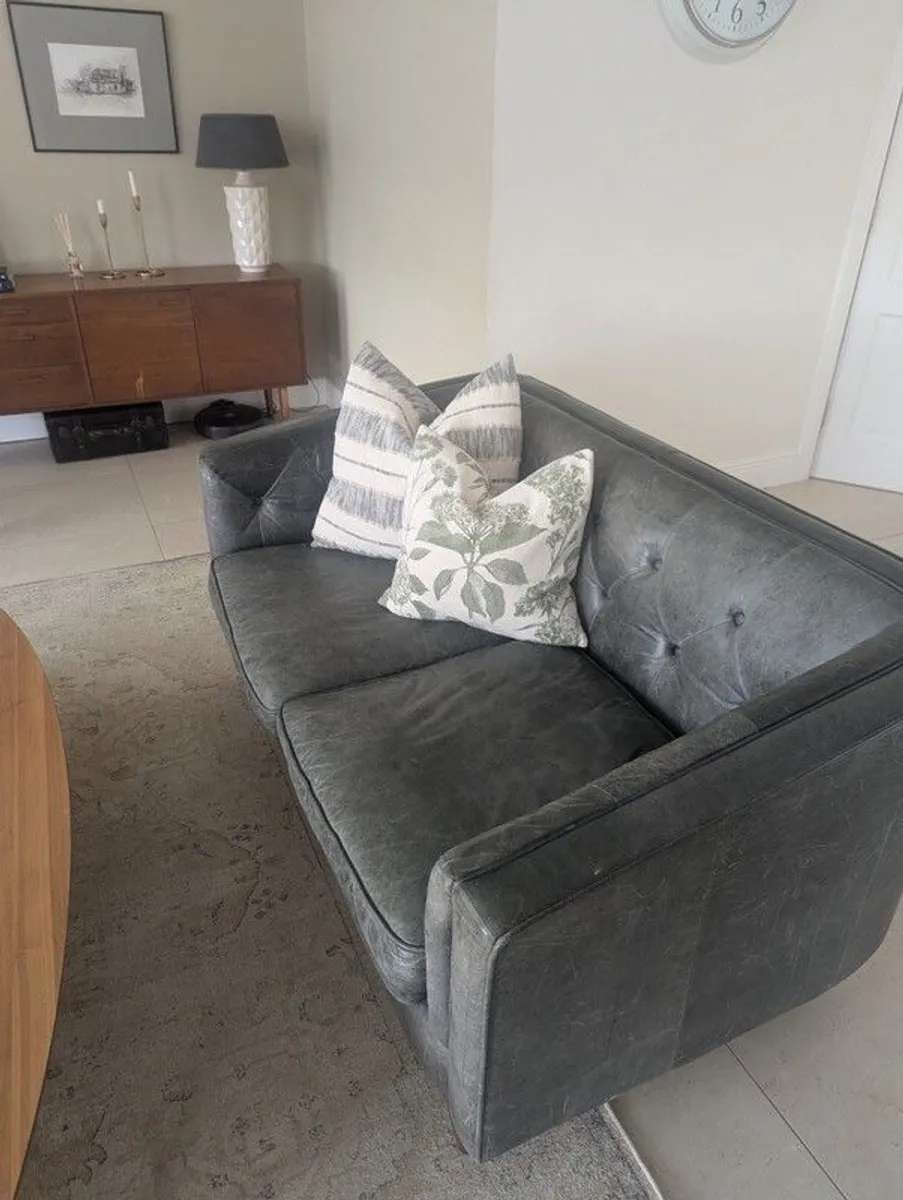 2 seater & 3/4 seater leather couch sofa - Image 4